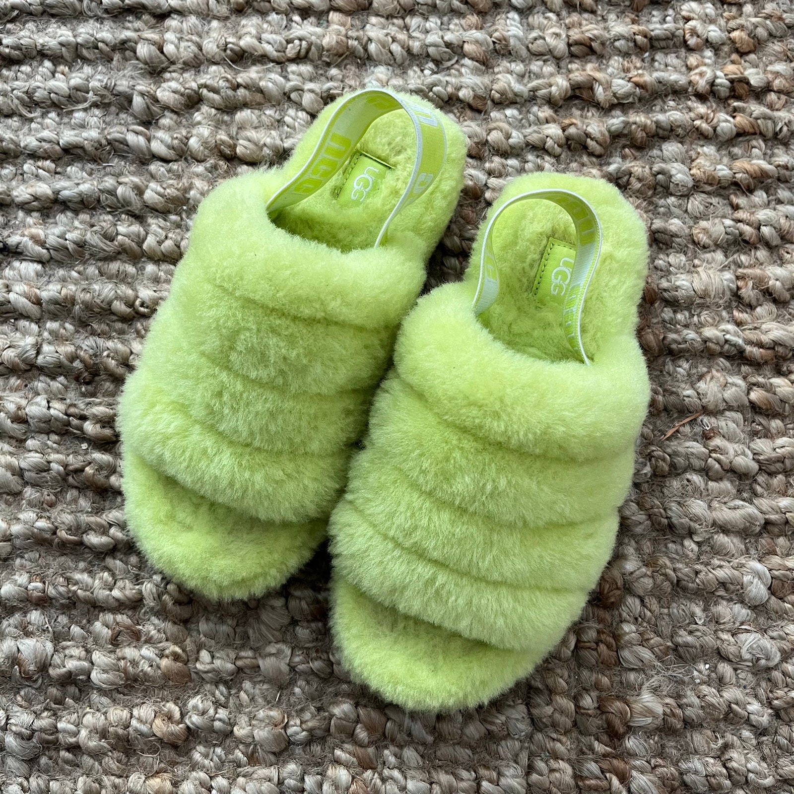 Ugg Fluff Yeah Slide Neon Green Shearling Slippers Women's Us 6 Eu 37 Nwob — image 3 of 8